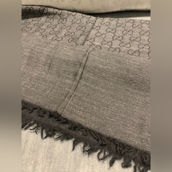 Gucci Scarf - Picture 5 of 7